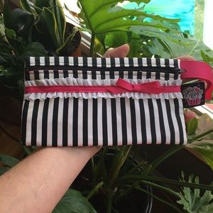 NEW Dolly Bags Wristlet